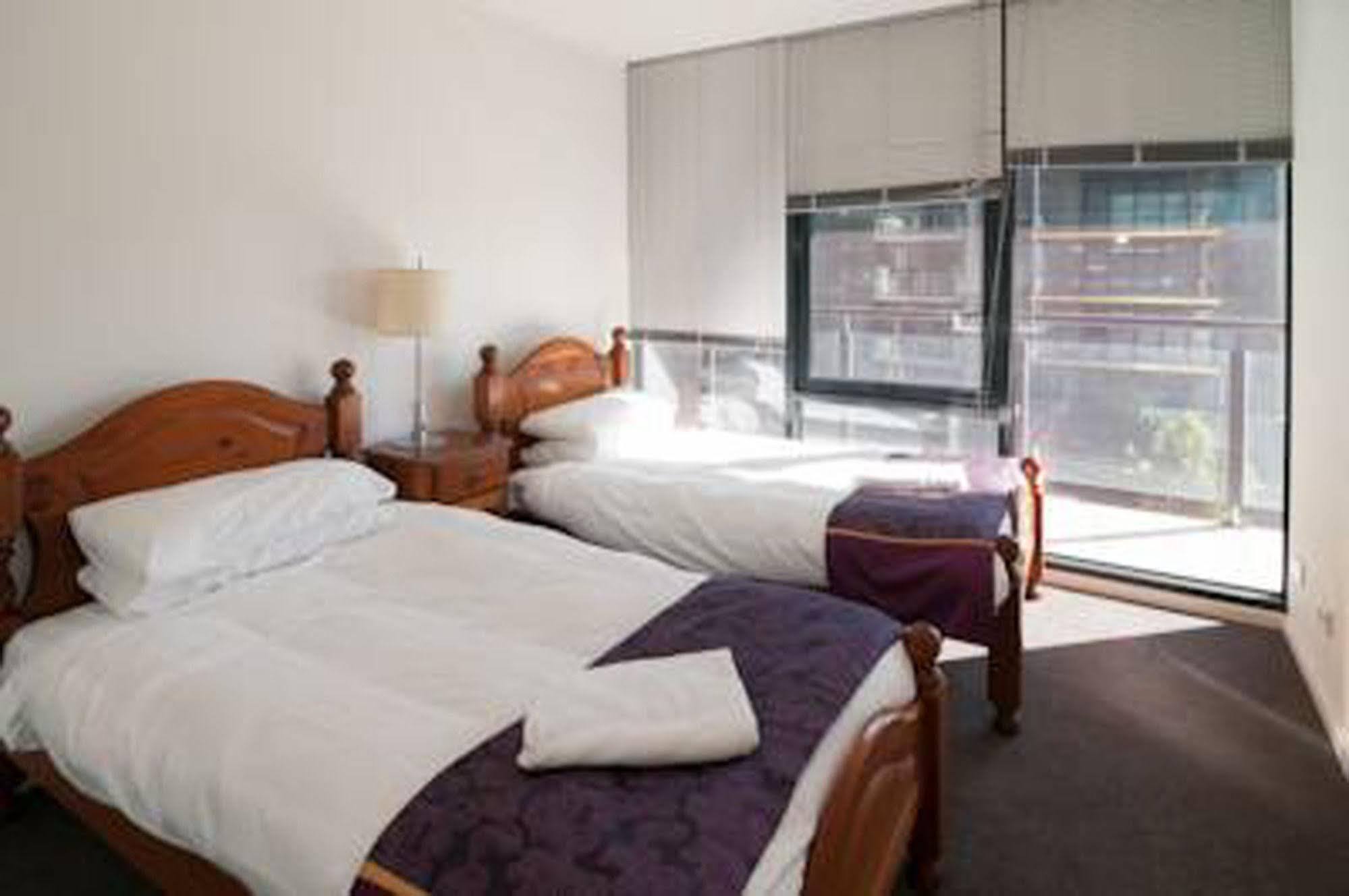 อินเนอร์ เมลเบิร์น เซอร์วิซ อพาร์ตเมนต์ Aparthotel ภายนอก รูปภาพ