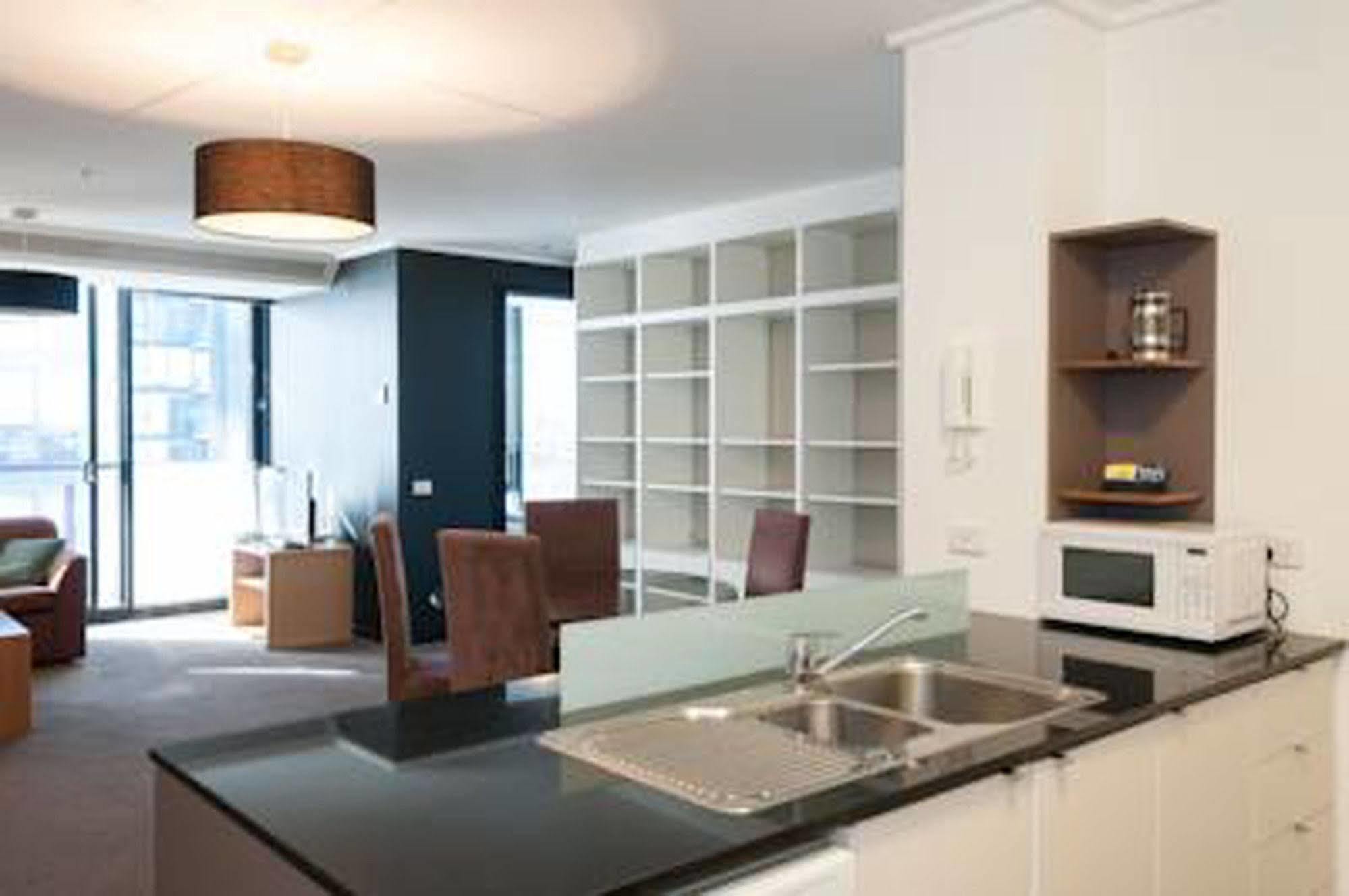 อินเนอร์ เมลเบิร์น เซอร์วิซ อพาร์ตเมนต์ Aparthotel ภายนอก รูปภาพ